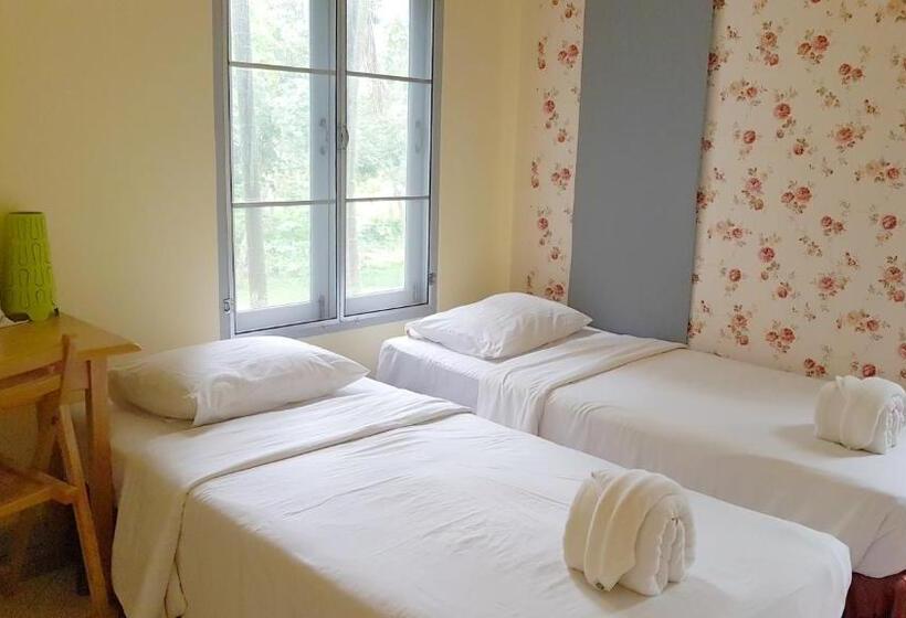 Brookside Valley Resort