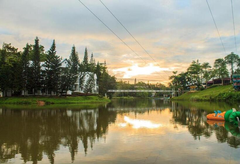 Brookside Valley Resort