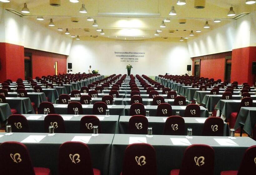 Brookside Valley Resort