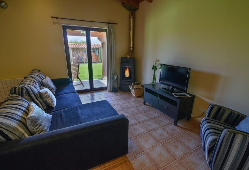 Casona De Llanorrozo Apartamentos Rurales