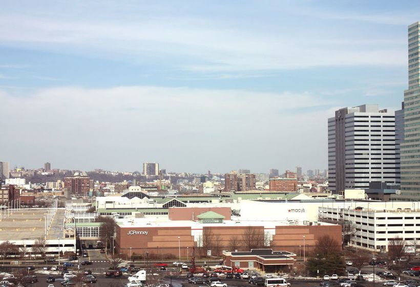 Dharma Home Suites At The Arts District