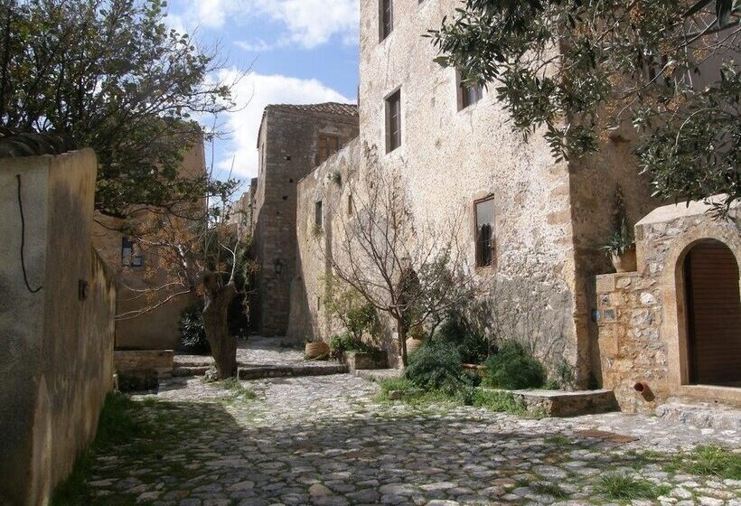 Dorovinis Monemvasia Castlehouses