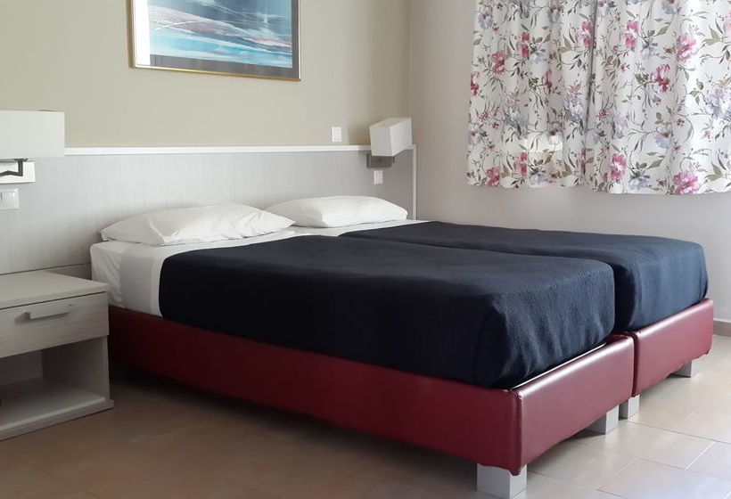 Pauls Garden Studios