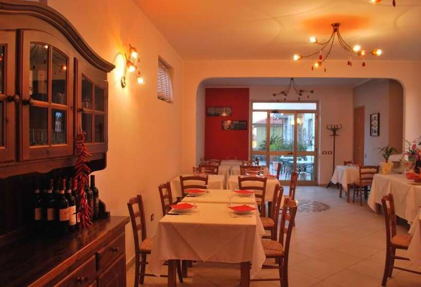 בית מלון כפרי Albergo Smeraldo