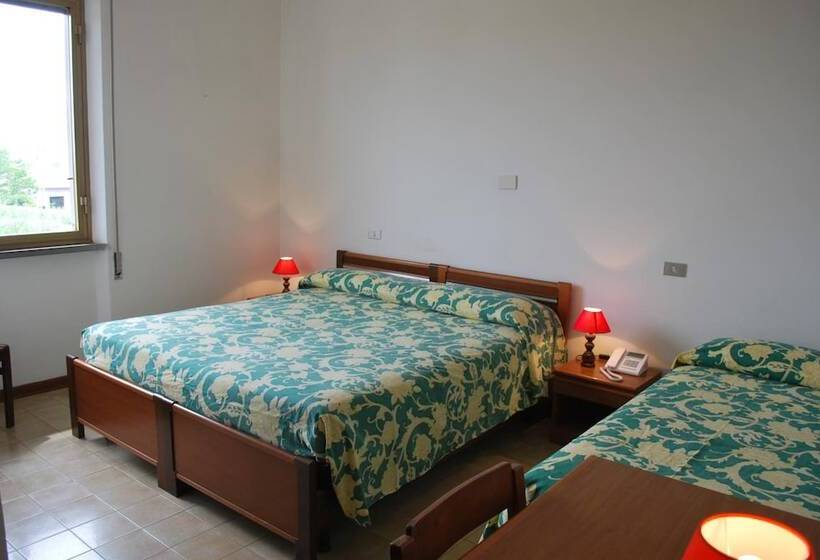 בית מלון כפרי Albergo Smeraldo