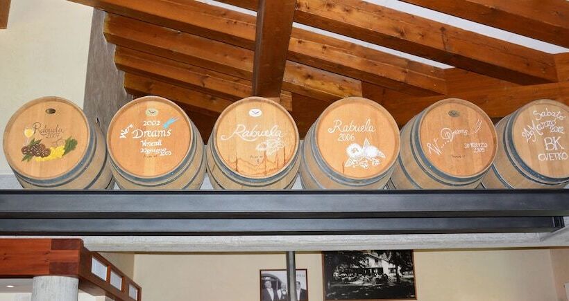 호텔 Albergo Vinnaeria La Baita