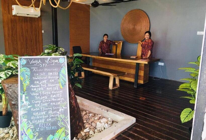 בית מלון כפרי Alunan Resort All Inclusive