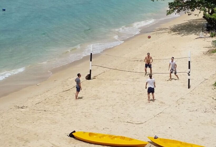 בית מלון כפרי Alunan Resort All Inclusive