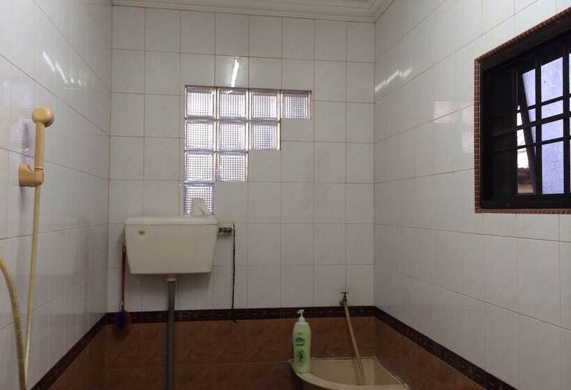 ホテル Awanastay Ipoh