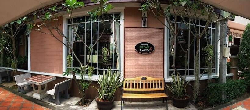 Отель Budsaba Resort & Spa