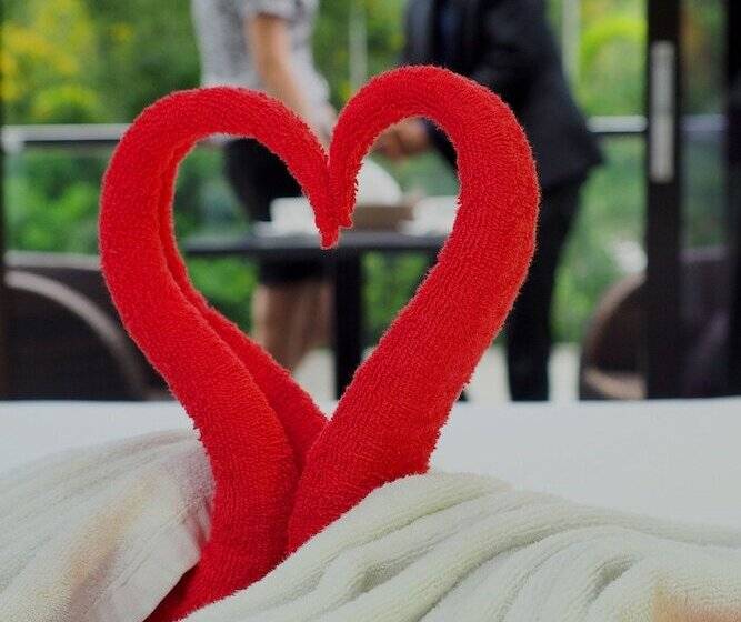 The Centro Hotel & Residence By Orchardz