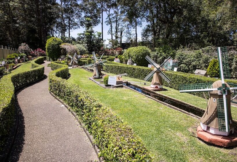 هتل Clog Barn Caravan Park