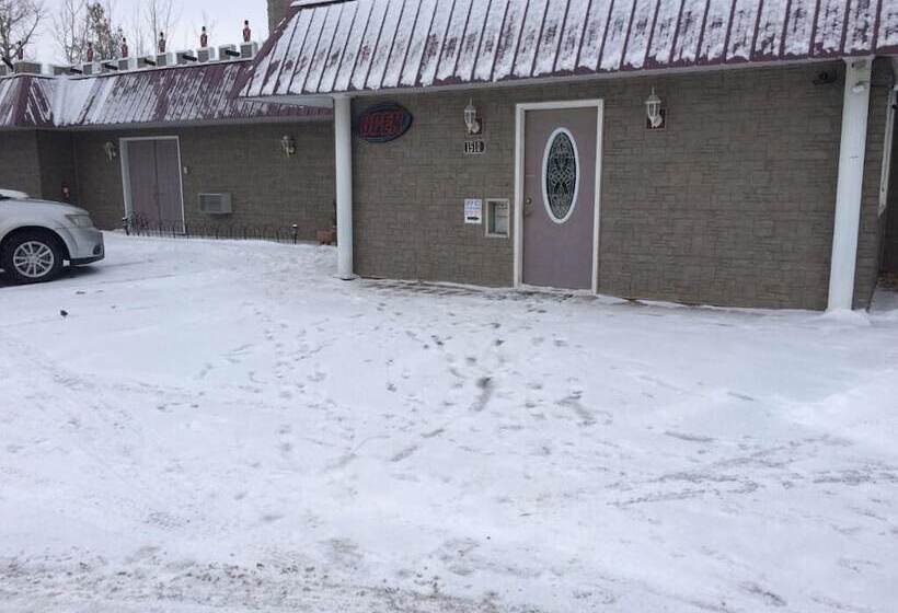 فندق Custom Stay Thief River Falls