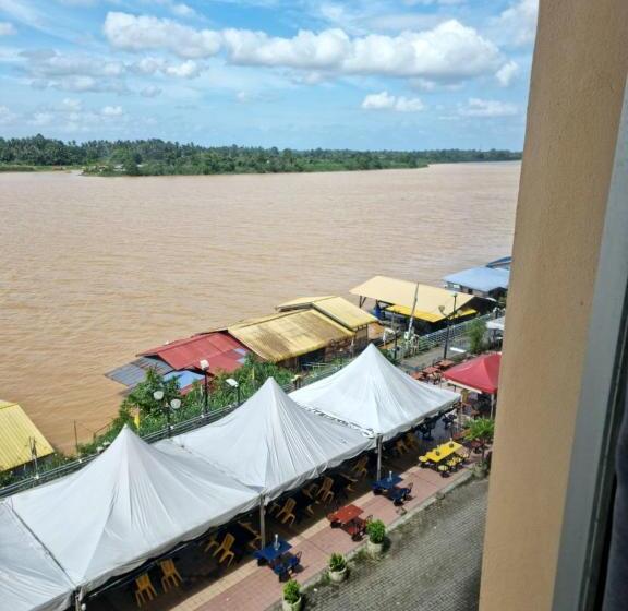 בית מלון כפרי O Destiny Riverside