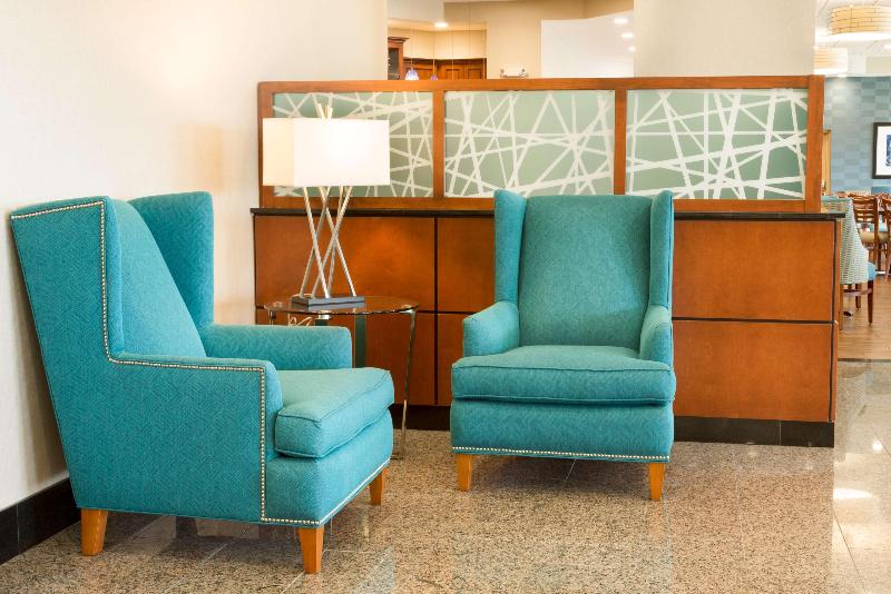 Отель Drury Inn & Suites Colorado Springs Near The Air Force Academy