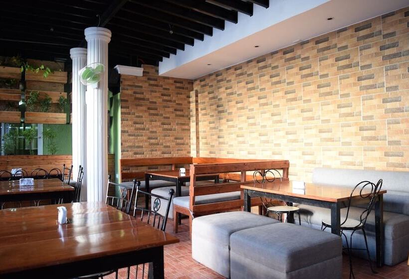 فندق Euroasia By Bluebookers