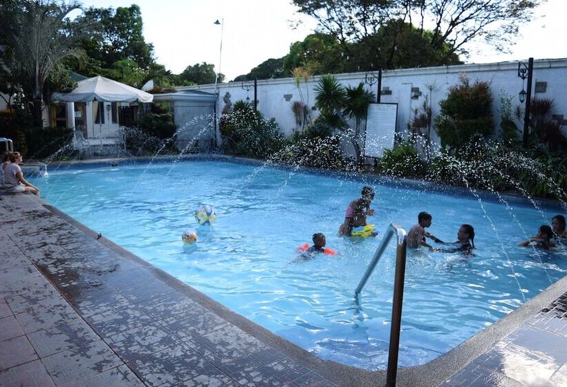 فندق Euroasia By Bluebookers