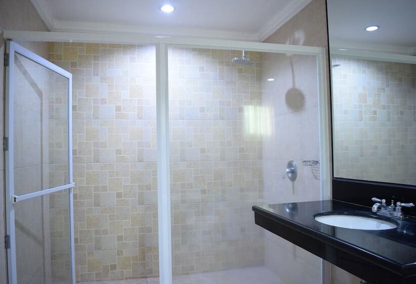 فندق Euroasia By Bluebookers