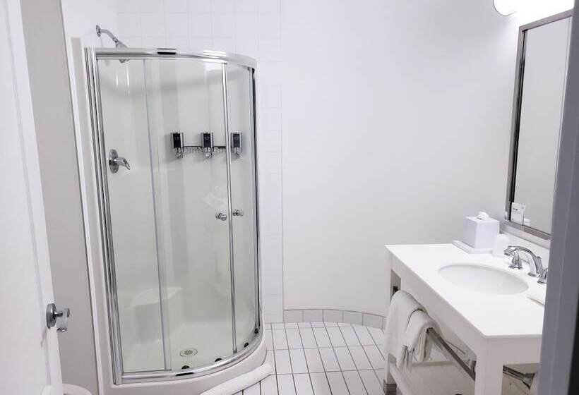 בית מלון כפרי Prestige Prince George Lodge