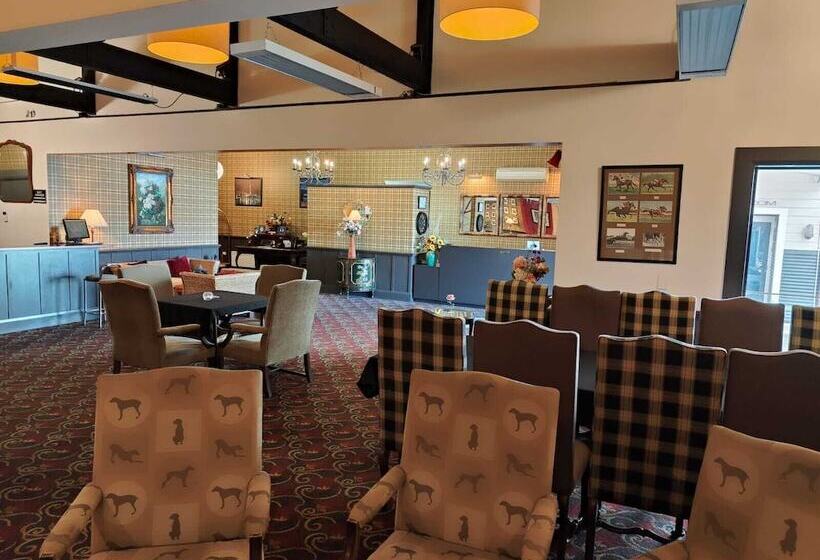 בית מלון כפרי Gateway Motor Inn