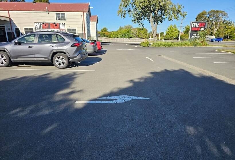 هتل Gateway Motor Inn