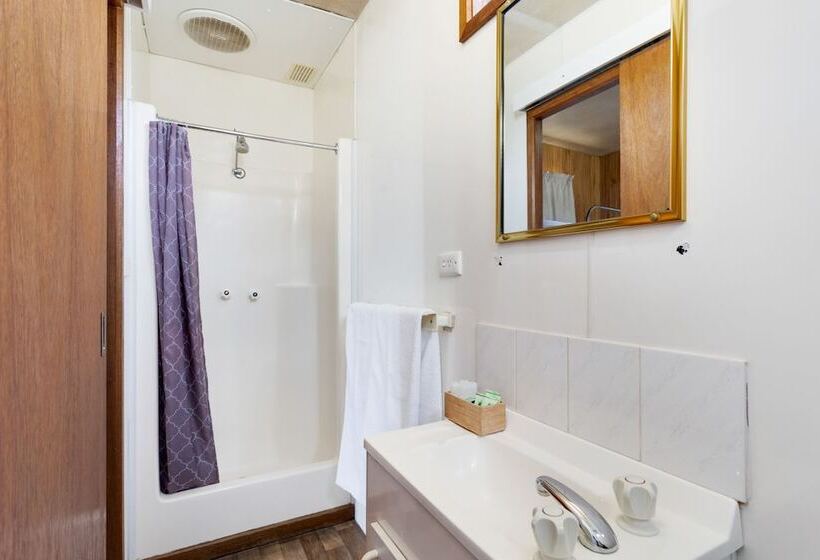 בית מלון כפרי South Goulburn Caravan Park