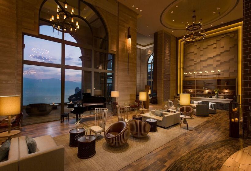 فندق Hilton Yuxi Fuxian Lake