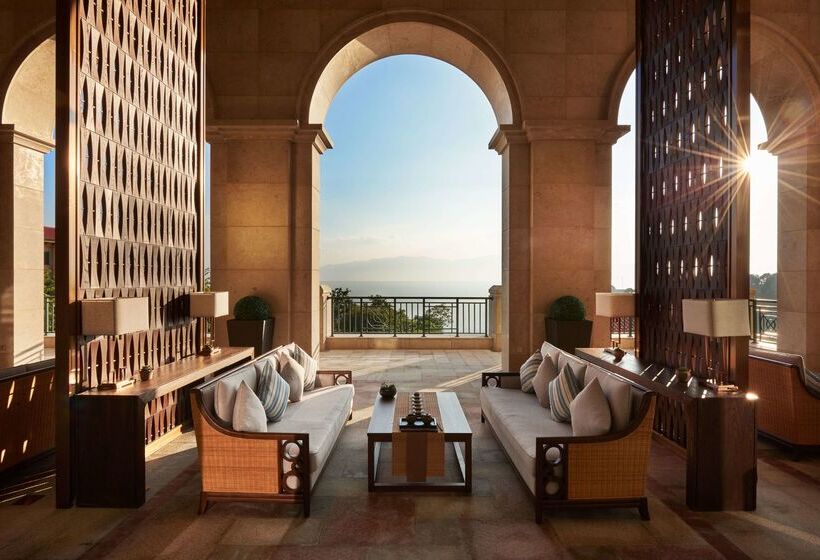 فندق Hilton Yuxi Fuxian Lake