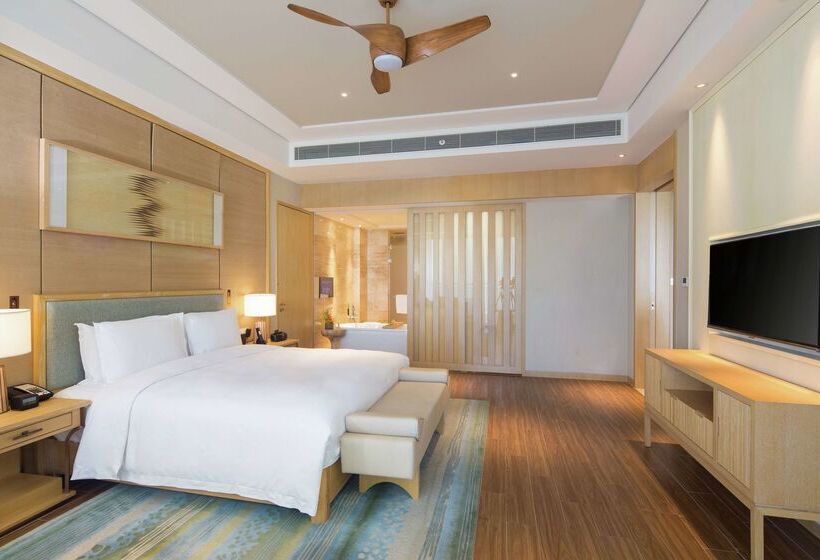 فندق Hilton Yuxi Fuxian Lake