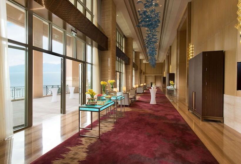 فندق Hilton Yuxi Fuxian Lake