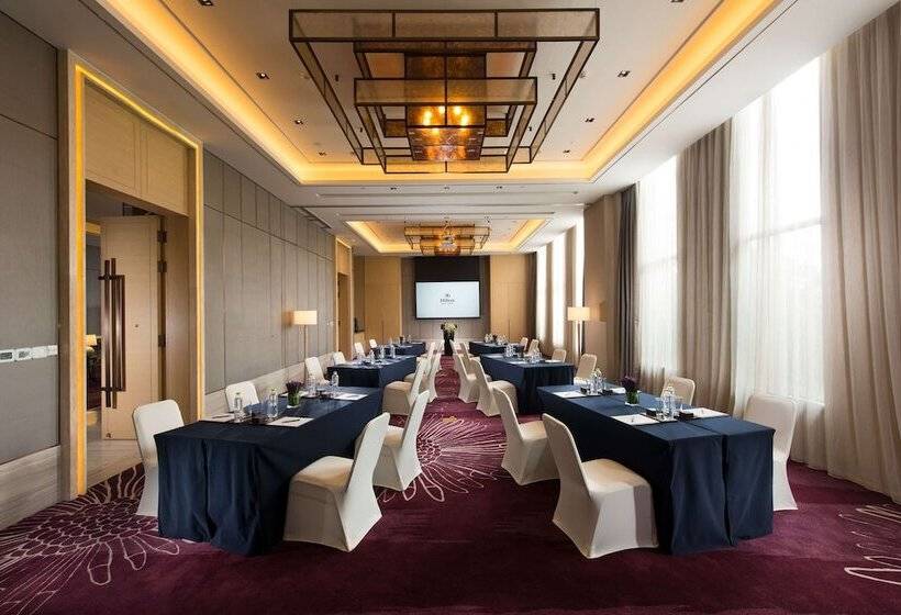 فندق Hilton Yuxi Fuxian Lake