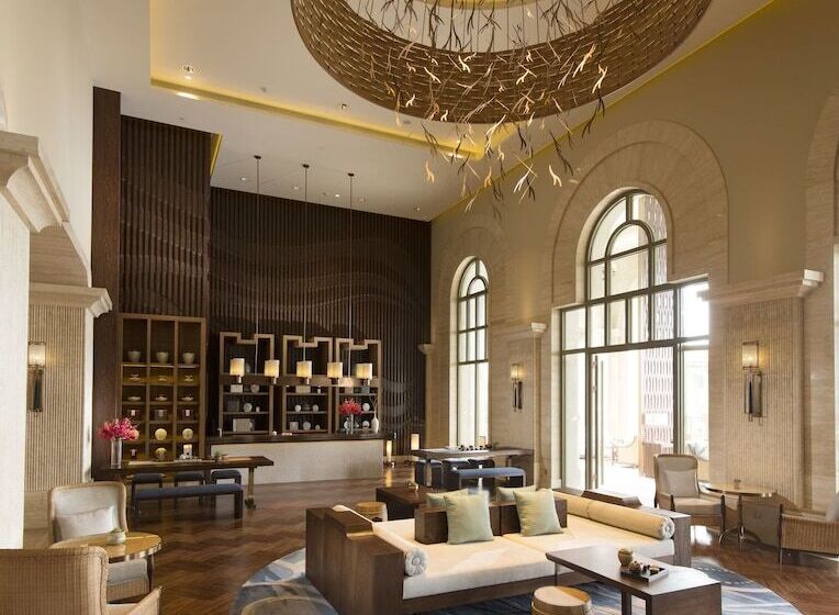 فندق Hilton Yuxi Fuxian Lake