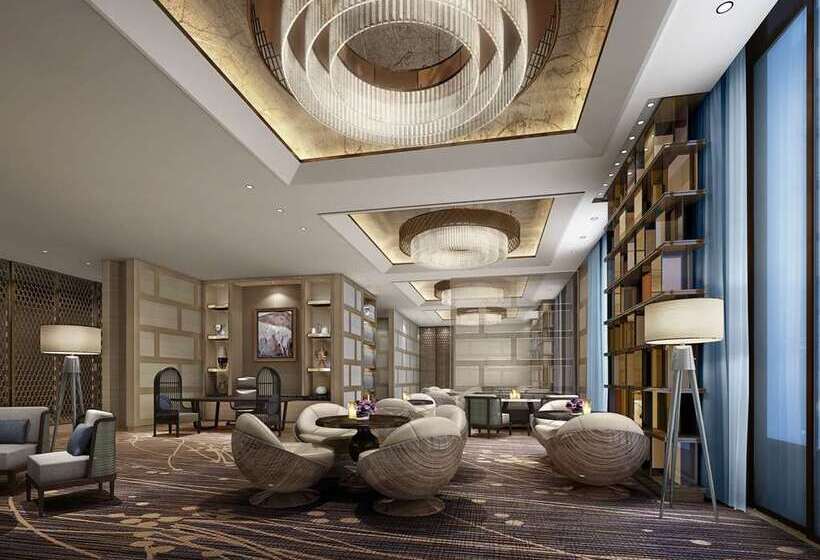 هتل Hilton Yuxi Fuxian Lake