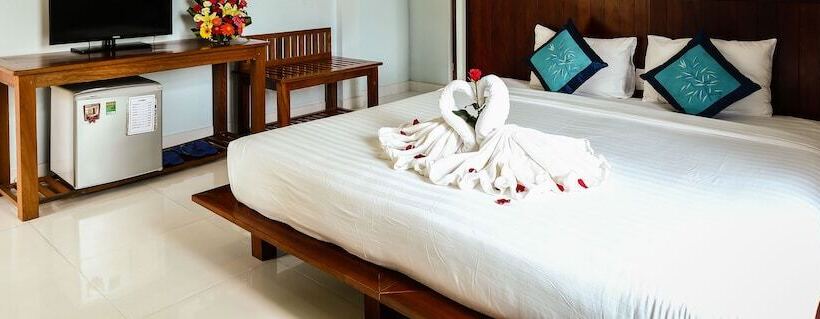 هتل Hoi An Holiday Villa