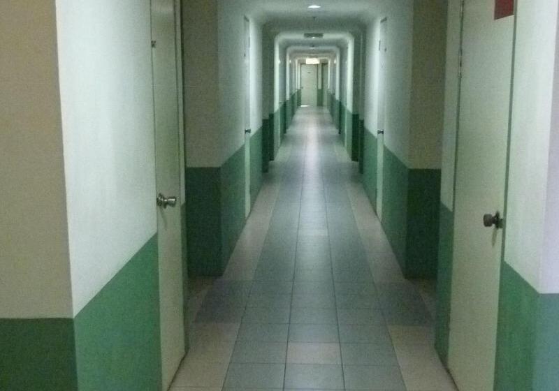 Отель Hung Hung