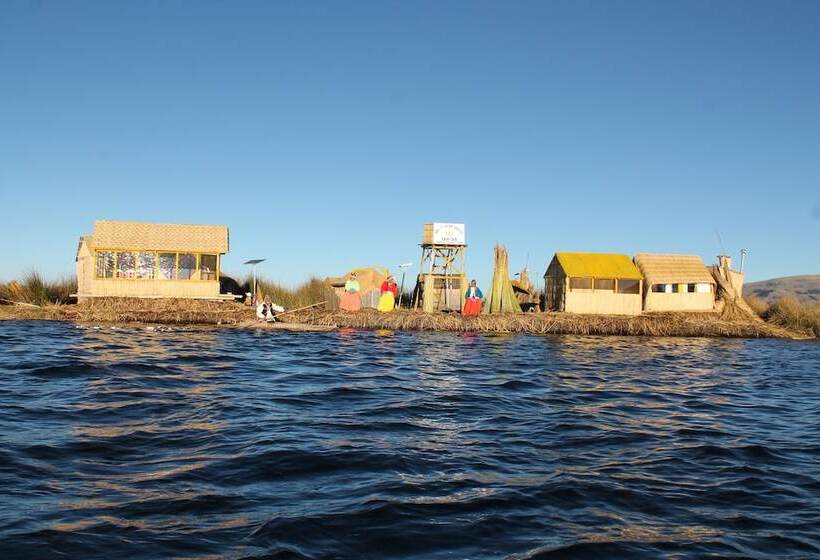 Отель Islas Uros Lodge