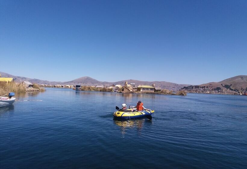 Отель Islas Uros Lodge