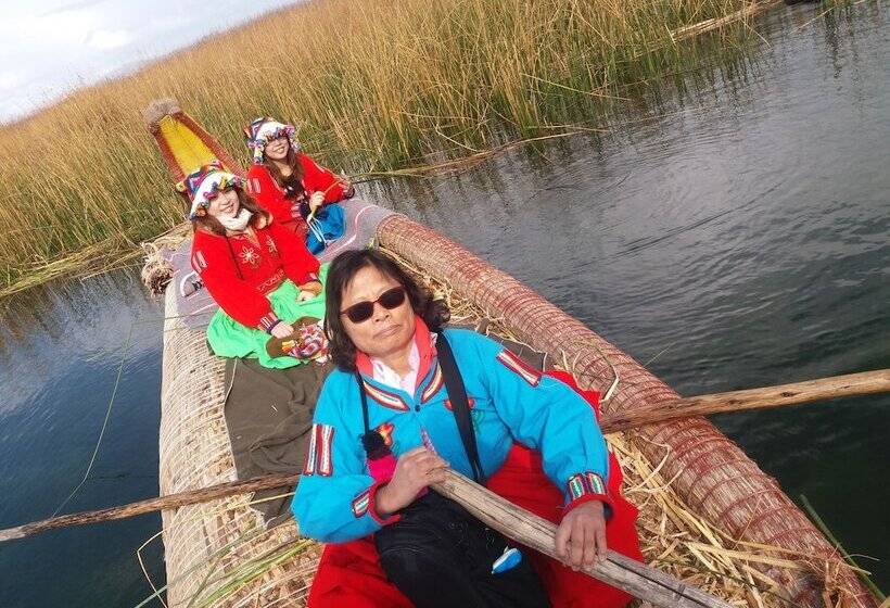 Отель Islas Uros Lodge