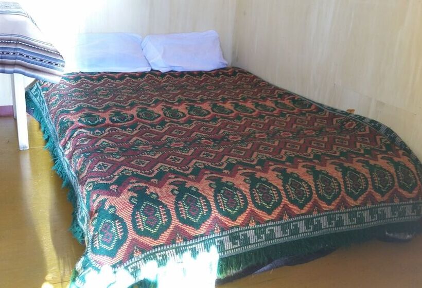 Отель Islas Uros Lodge