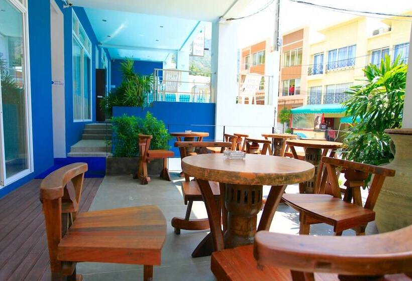 호텔 Kata Sea Host