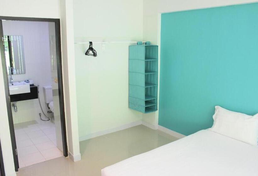 호텔 Kata Sea Host