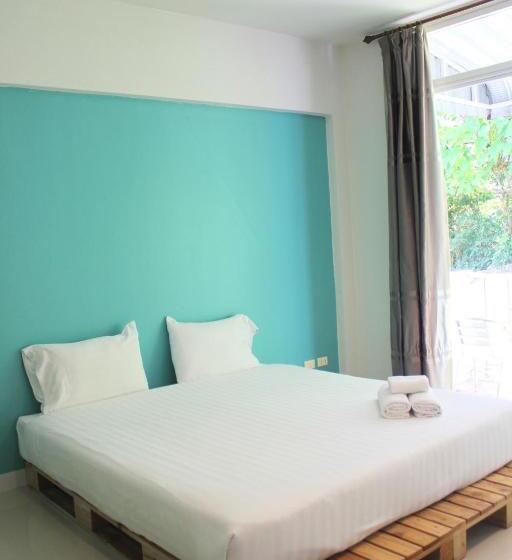 호텔 Kata Sea Host