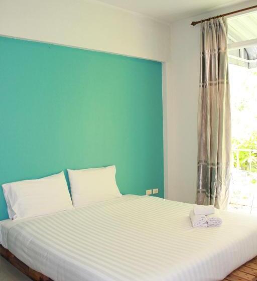 호텔 Kata Sea Host