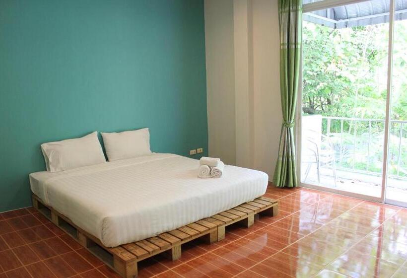 호텔 Kata Sea Host