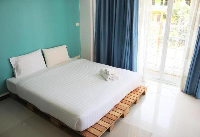 호텔 Kata Sea Host