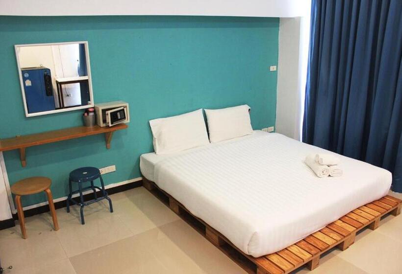 호텔 Kata Sea Host