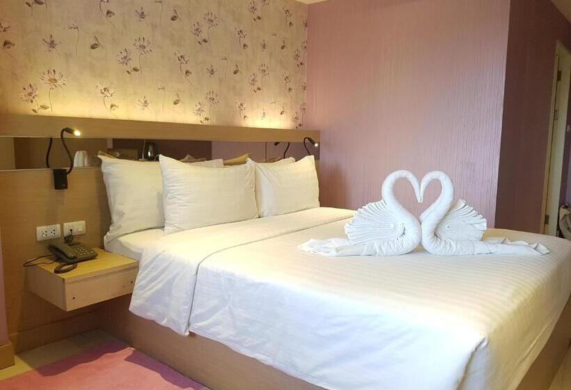 בית מלון כפרי Kavinburi Green