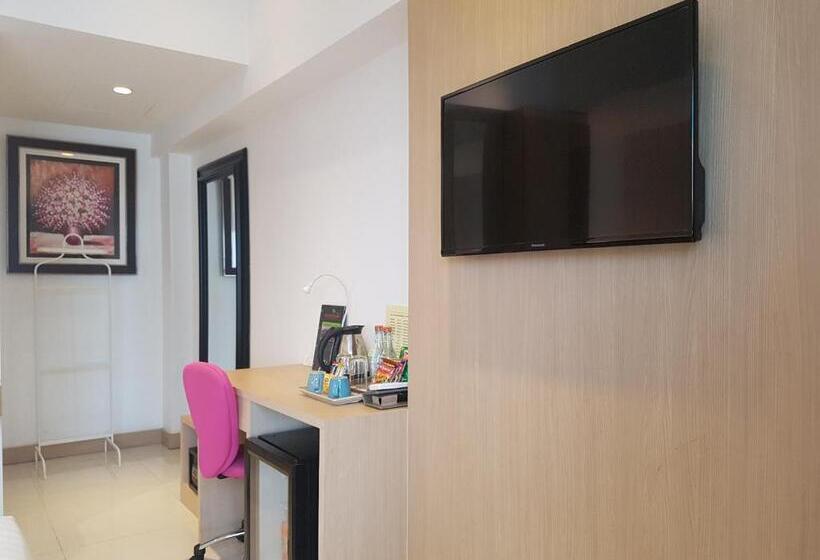 בית מלון כפרי Kavinburi Green