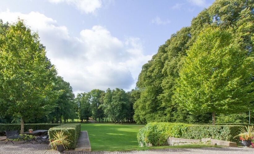 호텔 åkeshofs Slott