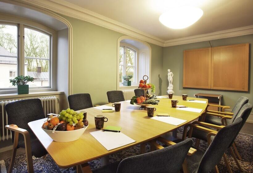 호텔 åkeshofs Slott